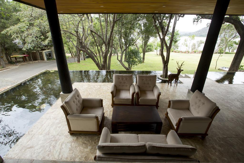 The Deer Park Hotel Giritale Exterior foto