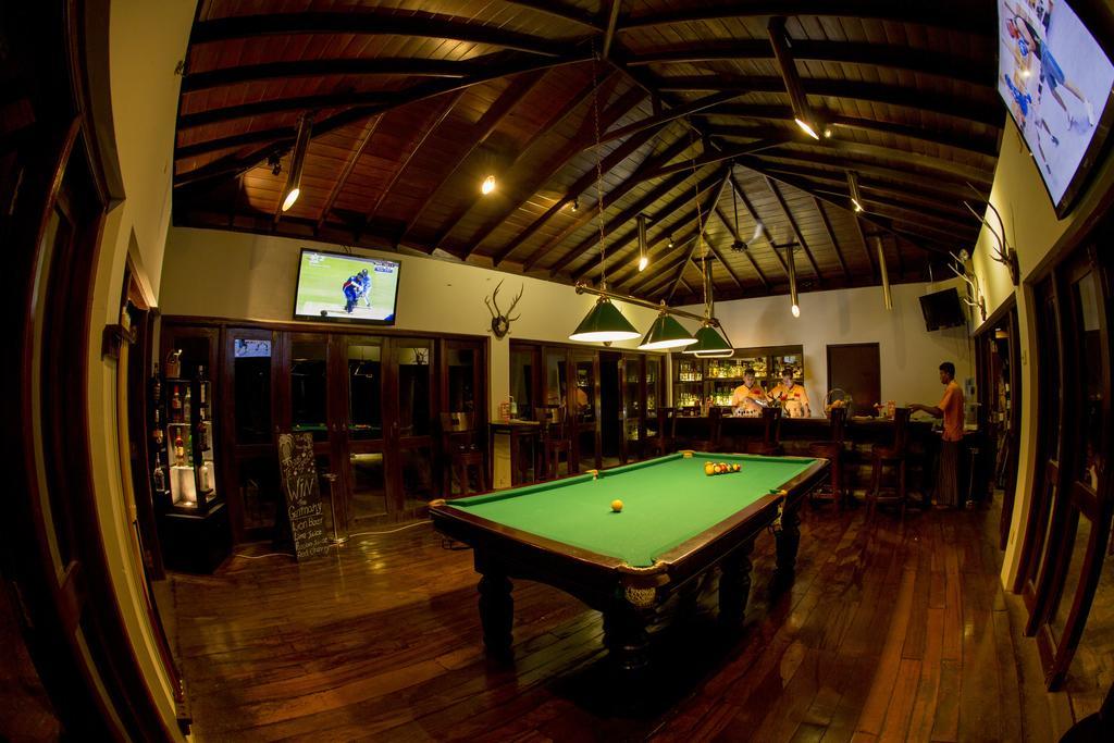 The Deer Park Hotel Giritale Exterior foto